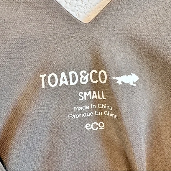 Athleisure Minimalist Utility Romper Toad&Co Eco Travel Pocket Dress Small A52 - Picture 5 of 9